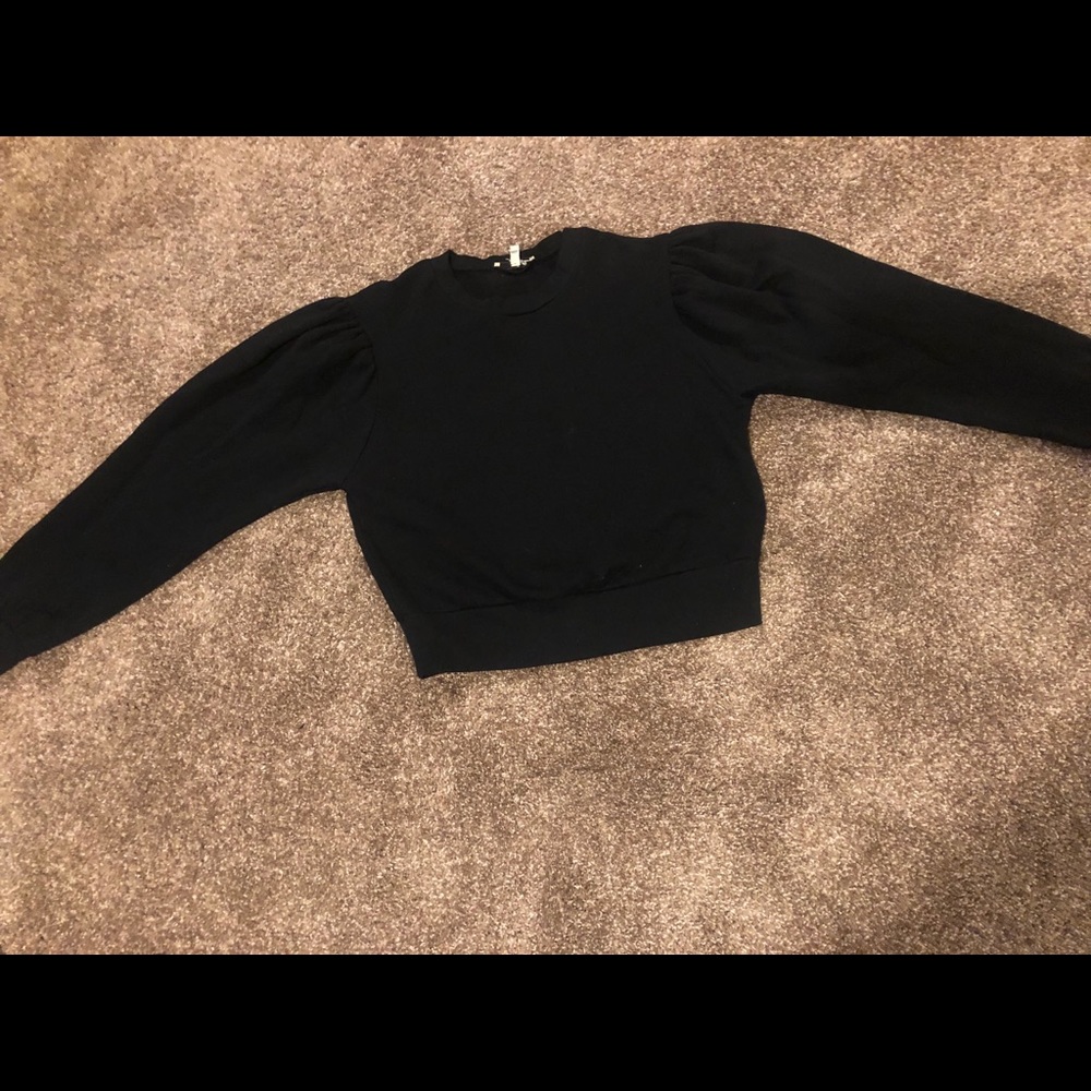Sweater crop top